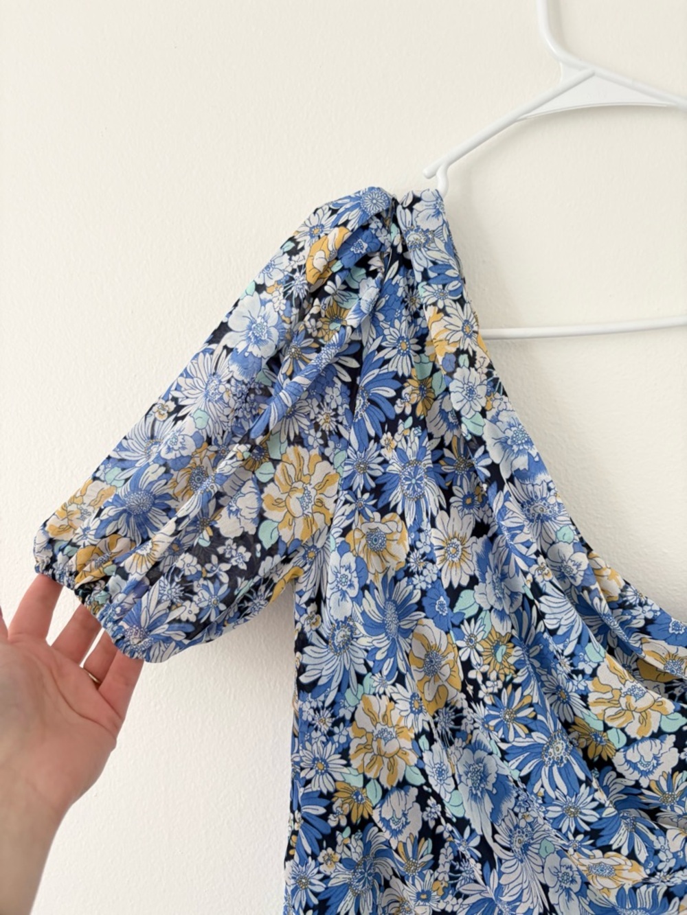 ASTR The Label Blue Floral Santorini One Puff Sleeve Shoulder Midi Dress Size XS - Picture 13 of 14